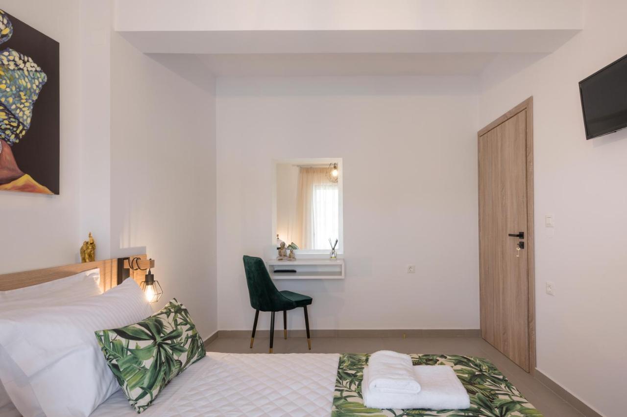 Indigo Blue Seaside Deluxe Apartments Kíssamos Exterior foto